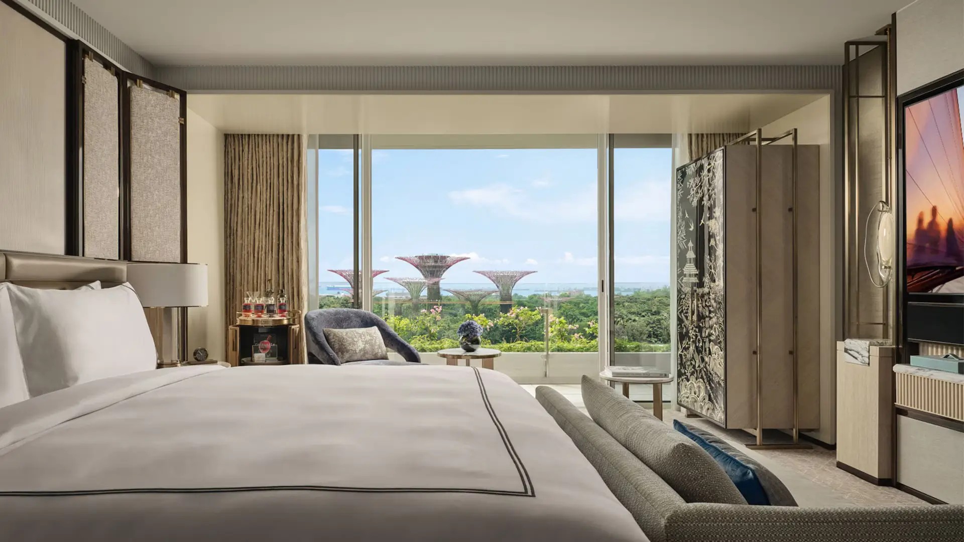 Marina Bay Sands hotel with infinity pool overlooking Singapore skyline